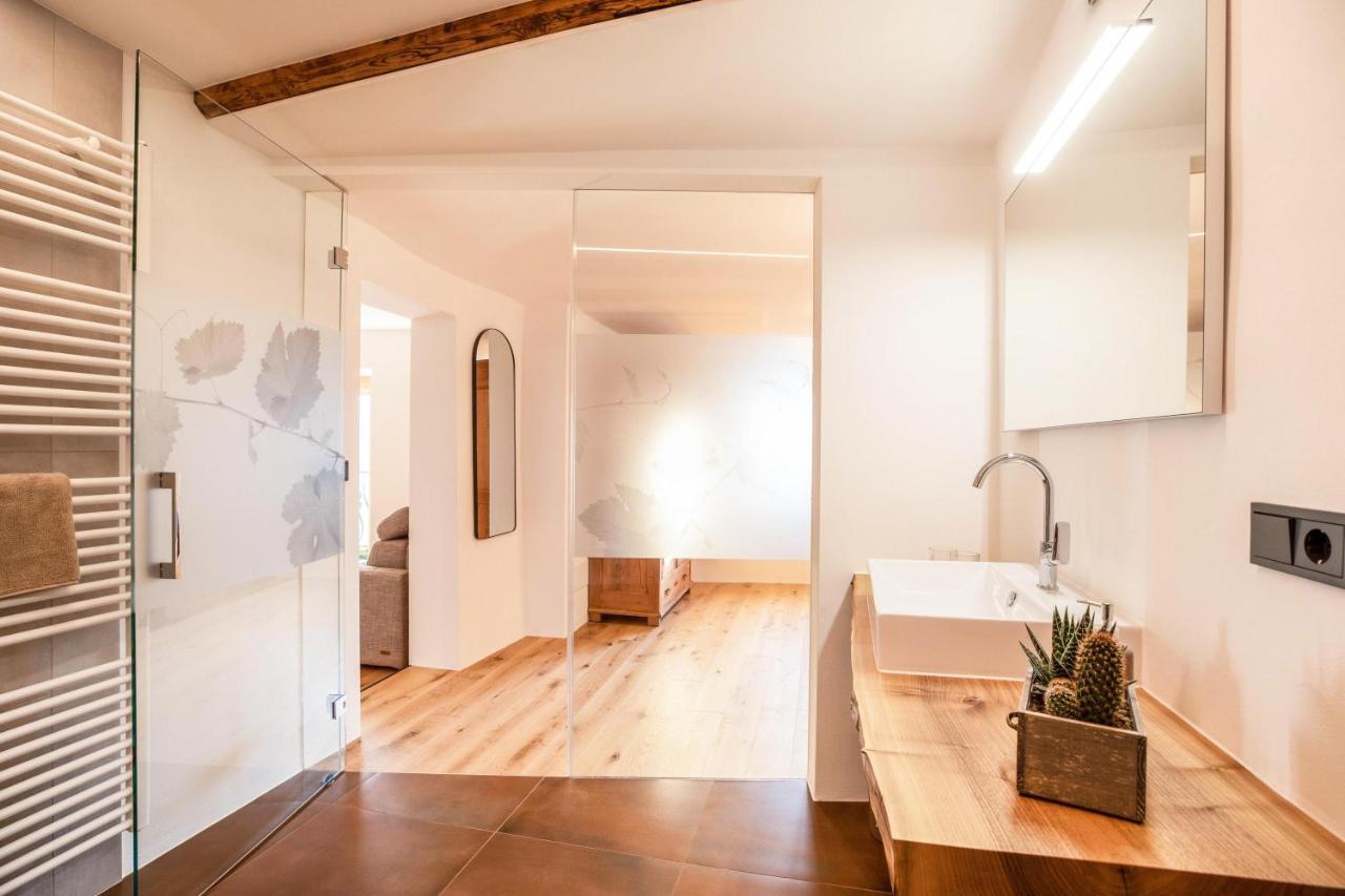 Brantenhof Ferienwohnung Vinea Cortaccia Buitenkant foto